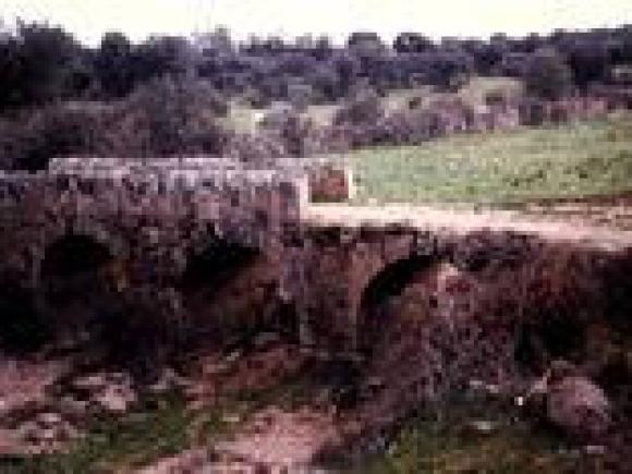 Restos del puente romano de Benquerencia